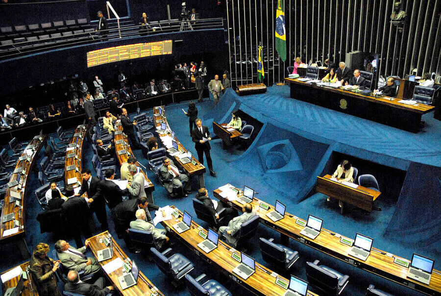 Senado brasileiro aprova lei de apostas